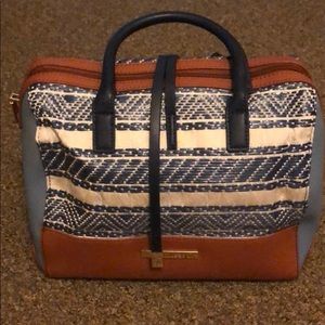 Brand new purse with zip